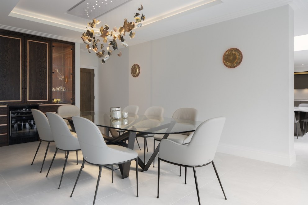Hampshire famility residence | Dining room | Interior Designers